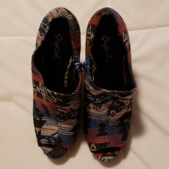 Qupid Peep-Toe Wedges - Picture 6 of 6